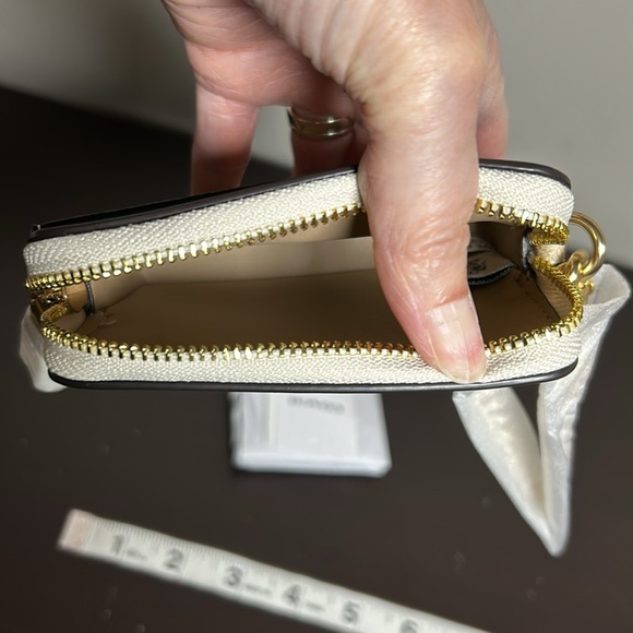 COACH Zip Card Case In Signature Canvas Floral Print Leather Light Khaki NEW - Picture 7 of 12